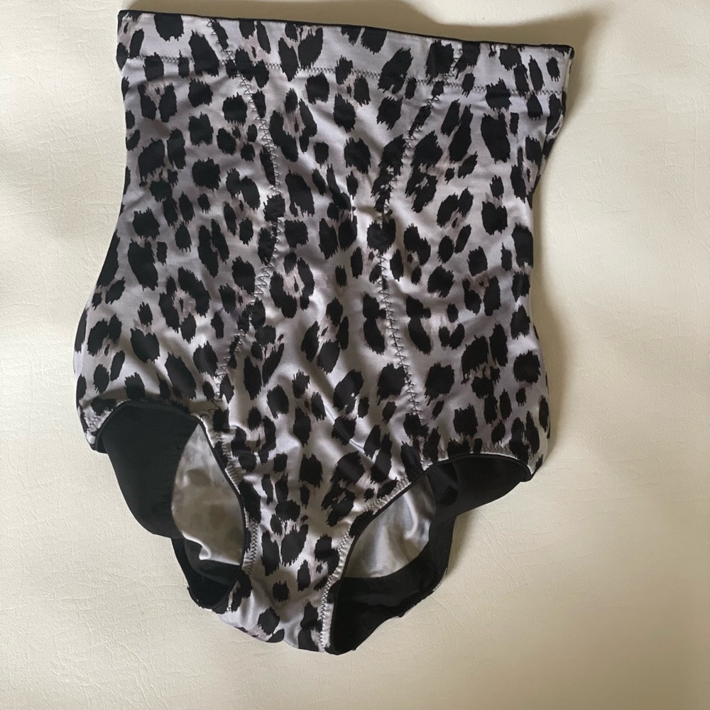 Victoria secrecy shapewear